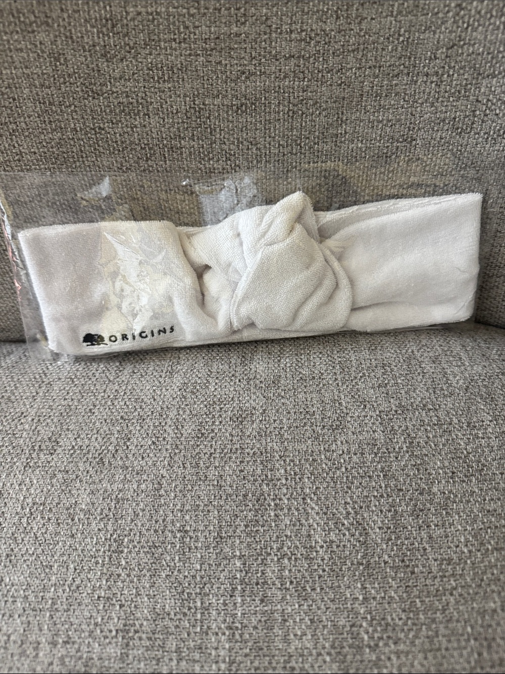 New Origins White Knotted Makeup Terrycloth Headband